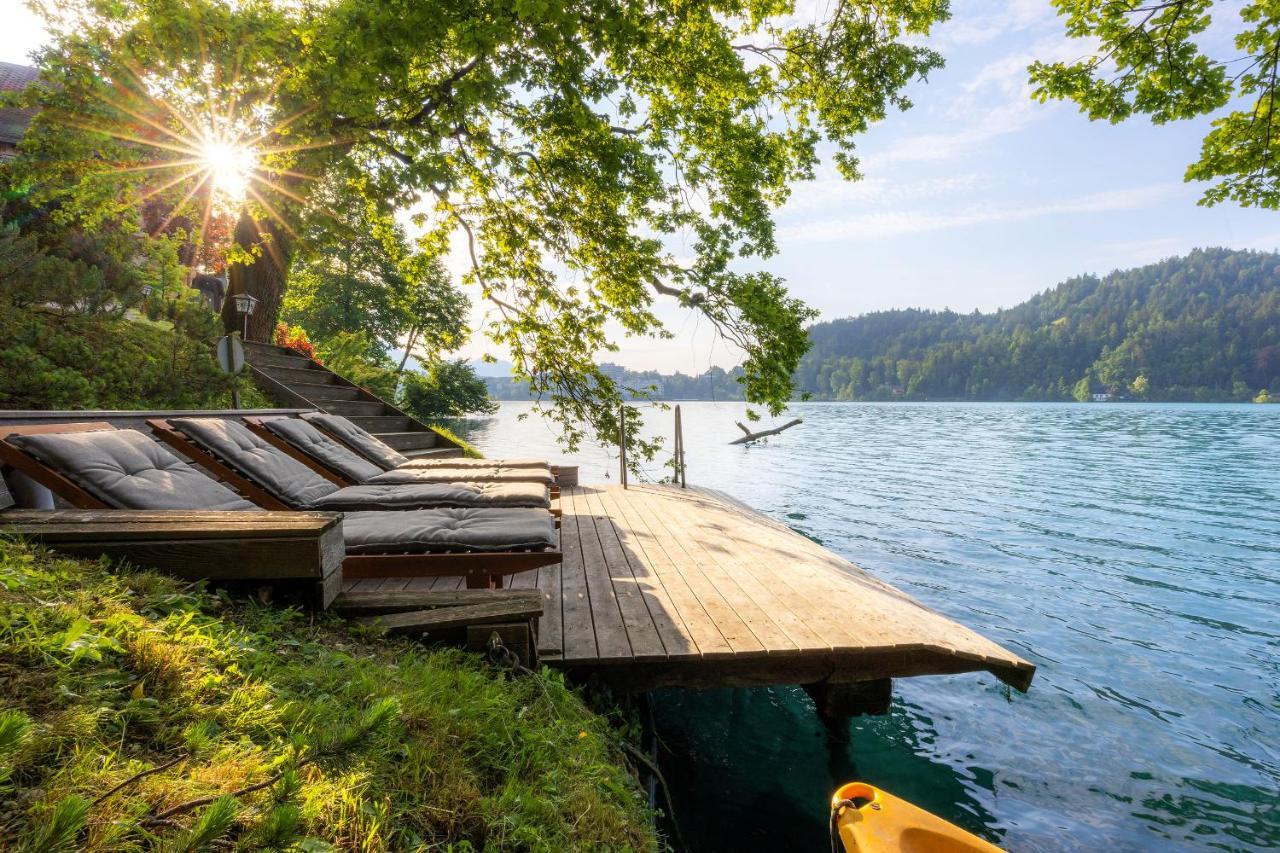 Private Beach House On Lake بليد المظهر الخارجي الصورة
