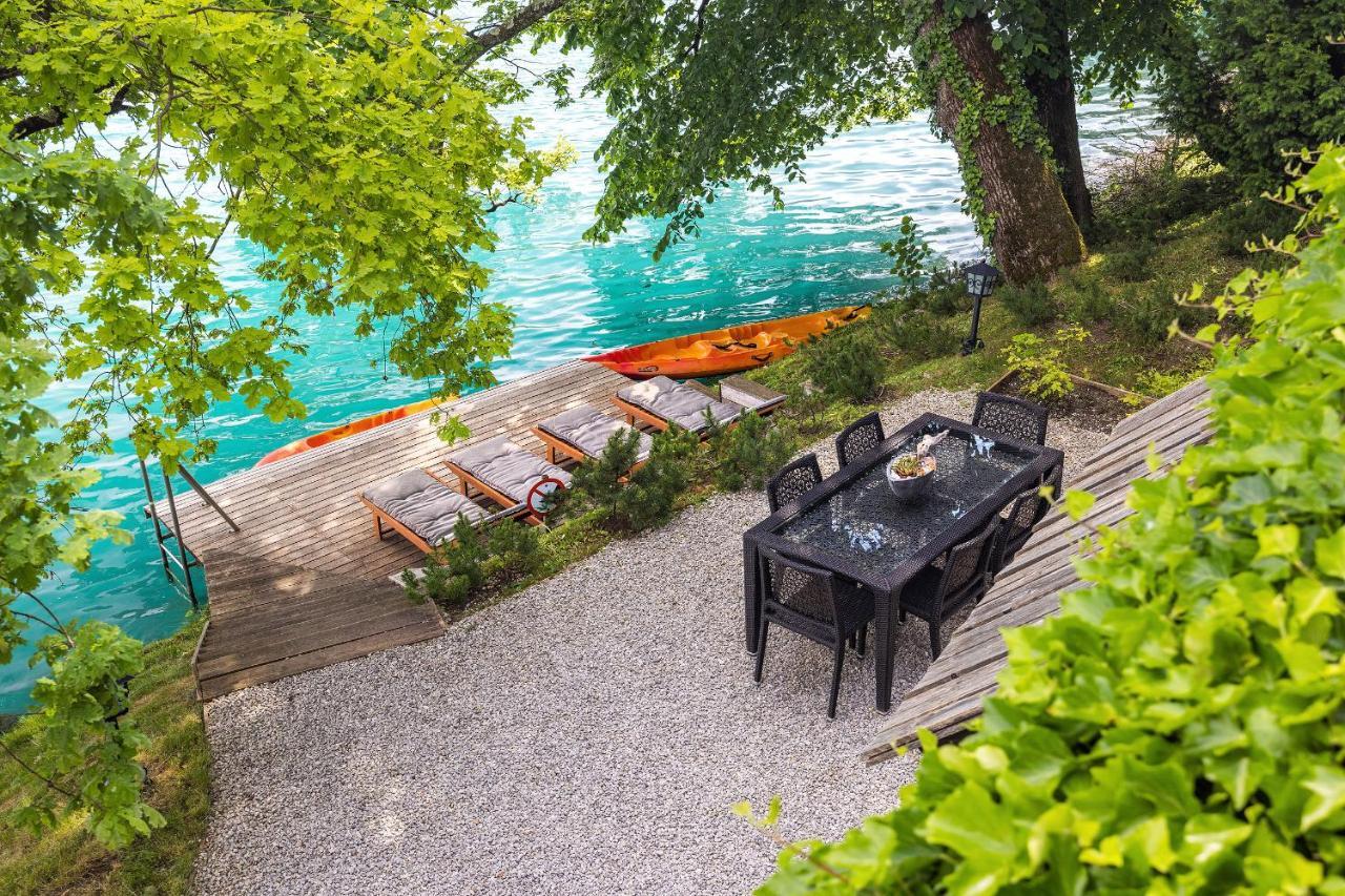 Private Beach House On Lake بليد المظهر الخارجي الصورة